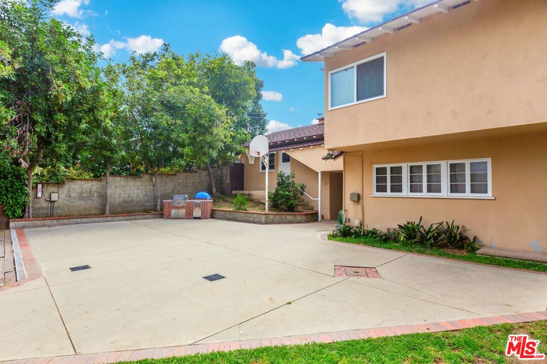 1653 Kinneloa Mesa Road Pasadena, CA 91107 - Photo 26 of 54