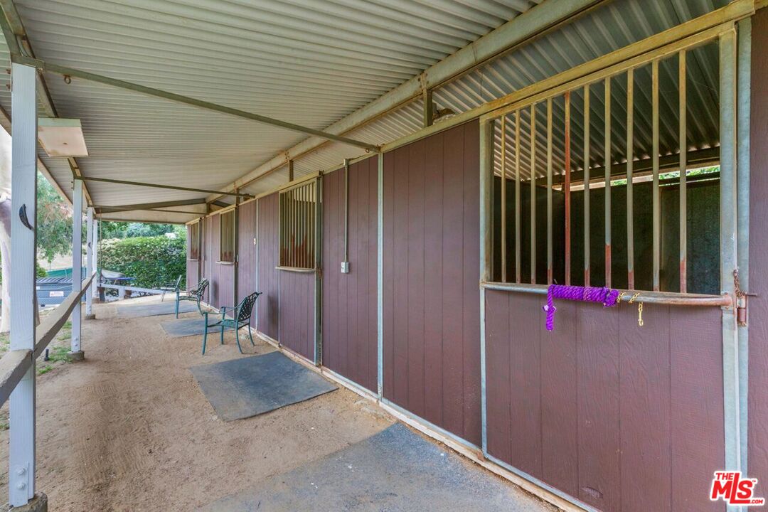 1653 Kinneloa Mesa Road Pasadena, CA 91107 - Photo 37 of 54