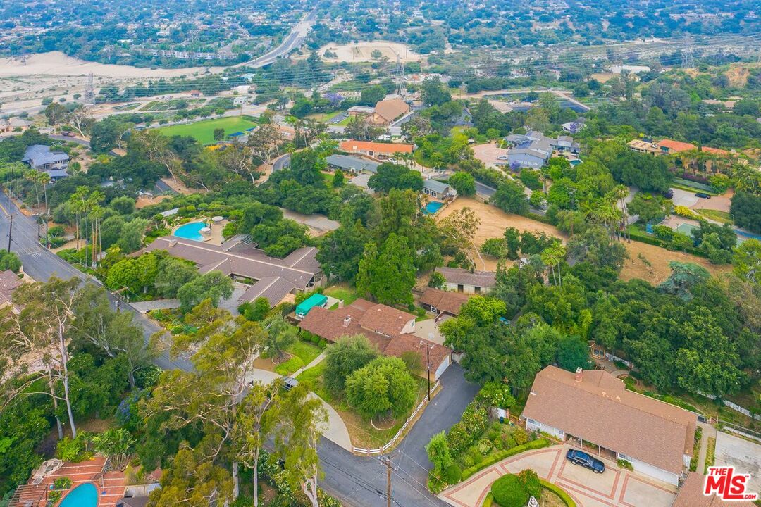 1653 Kinneloa Mesa Road Pasadena, CA 91107 - Photo 49 of 54