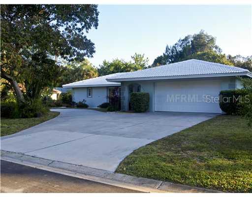 1867 Riviera Circle Sarasota, FL 34232 - Photo 1 of 1 Exterior Front