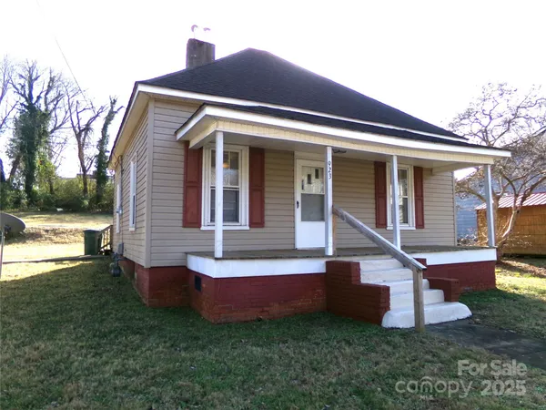 $139,000 | 923 Efird Street, Unit 97, Albemarle, NC 28001