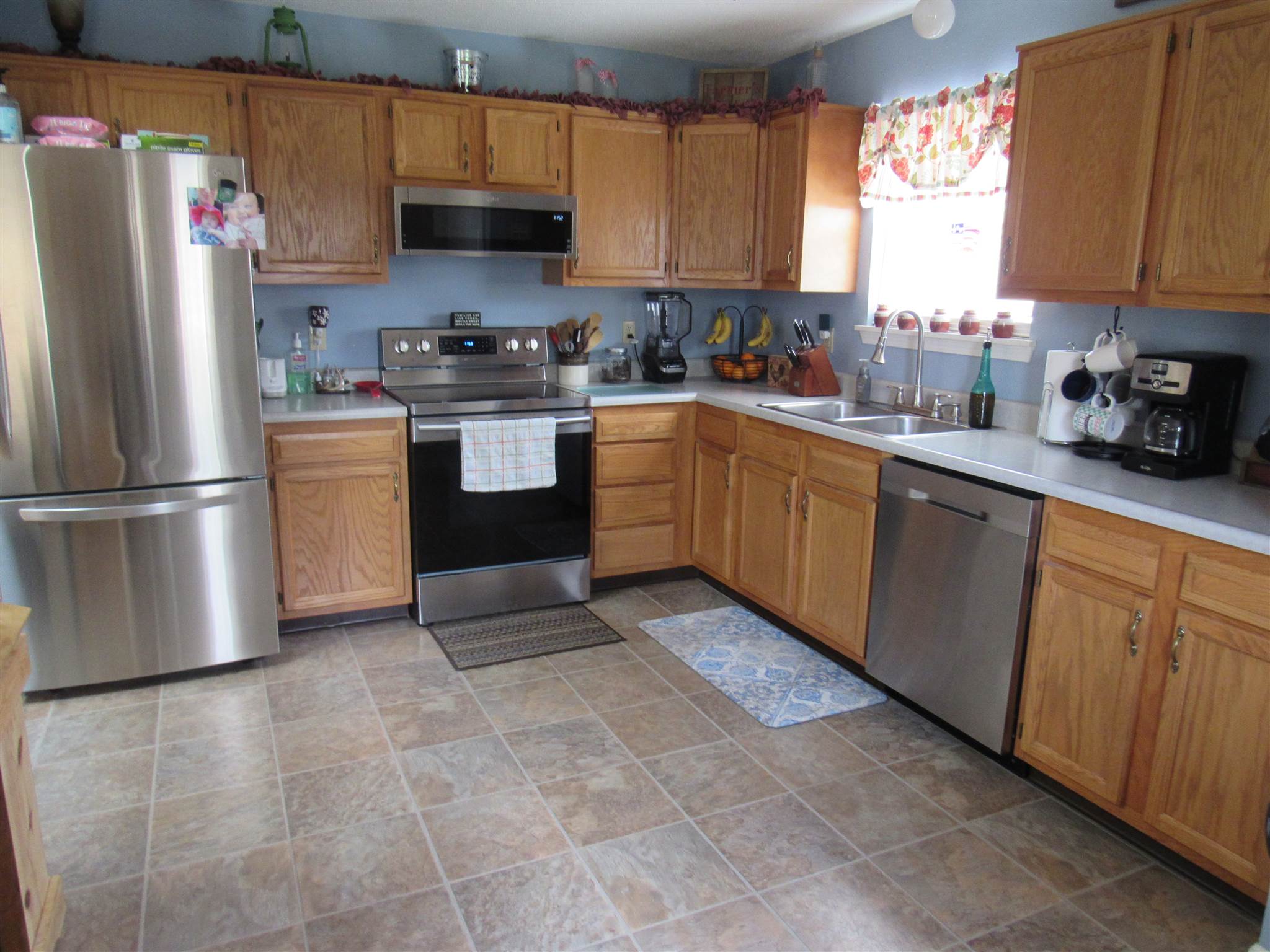 802 Springwater Road Kokomo, IN 46902 - Photo 5 of 23