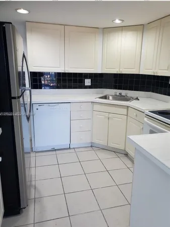 $1,900 | 3301 Spanish Moss Terrace, Unit 708, Lauderhill, FL 33319