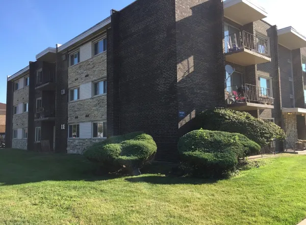 $2,350 | 3158 West 88th Street, Unit 101, Evergreen Park, IL 60805