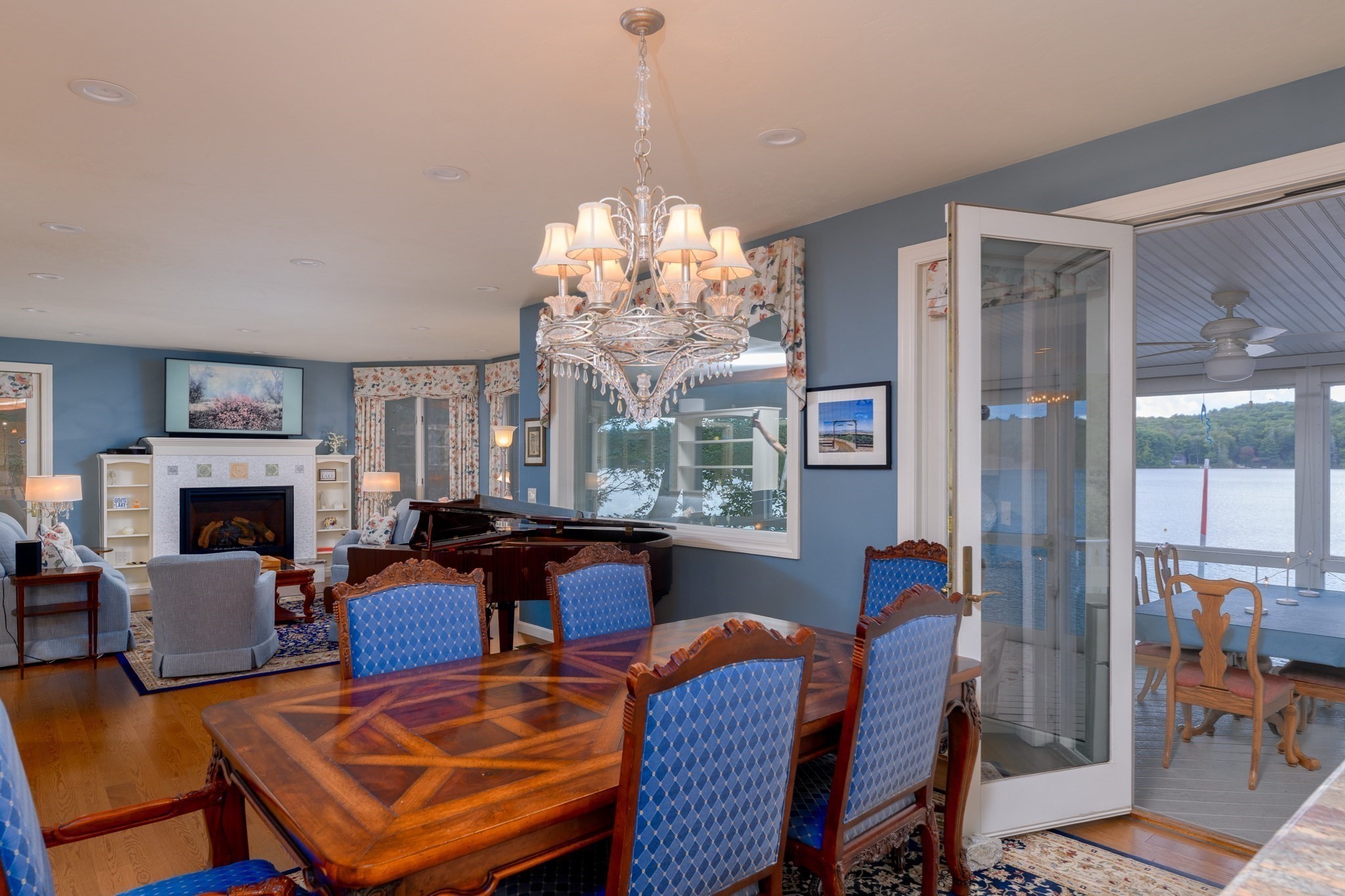 186 Lake Road Sturbridge, MA 01518 - Photo 5 of 42 Gallery Image 5