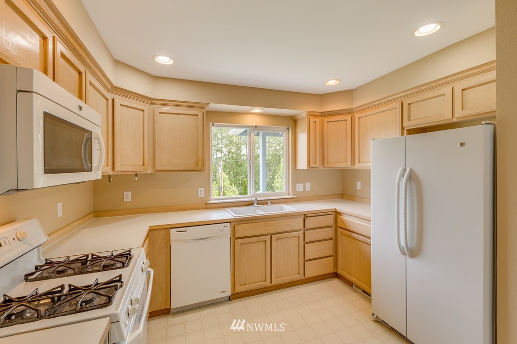 2210 Grade Road, Unit 5 Lake Stevens, WA 98258 - Photo 14 of 29 Gallery Image 14