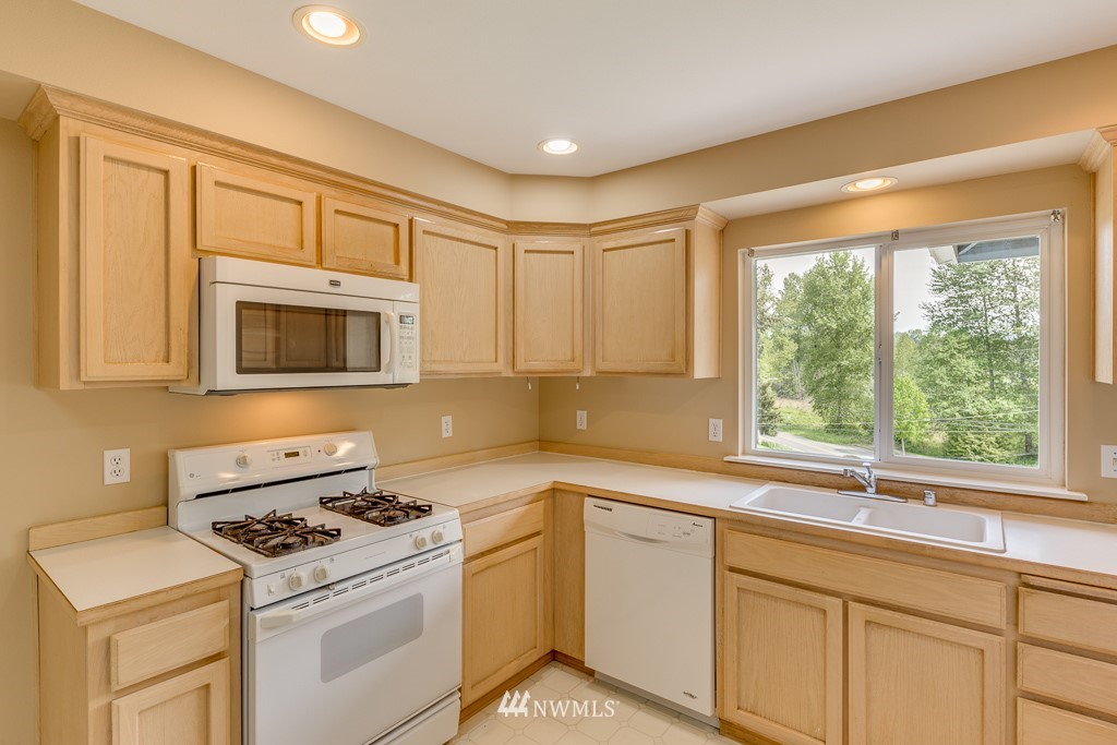 2210 Grade Road, Unit 5 Lake Stevens, WA 98258 - Photo 15 of 29 Gallery Image 15