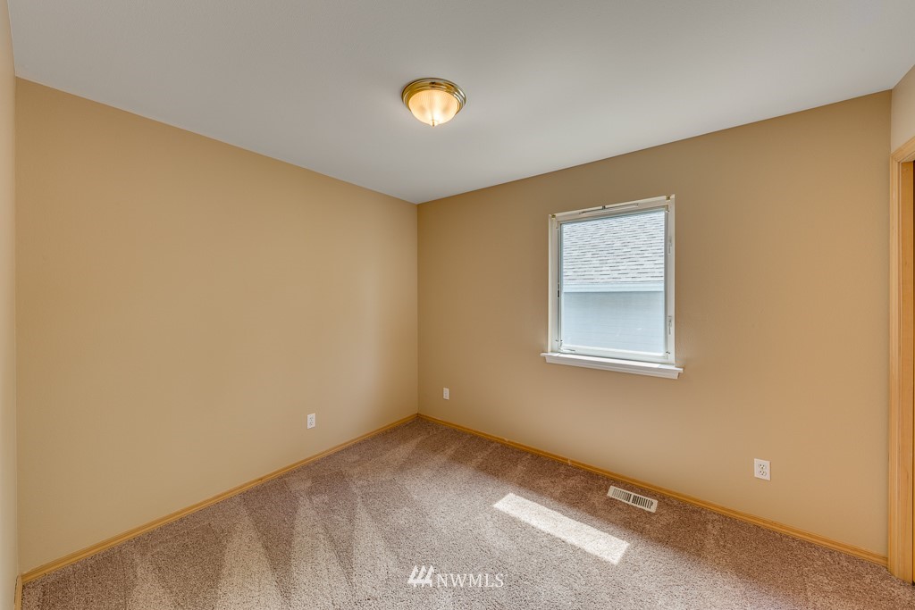 2210 Grade Road, Unit 5 Lake Stevens, WA 98258 - Photo 17 of 29 Gallery Image 17