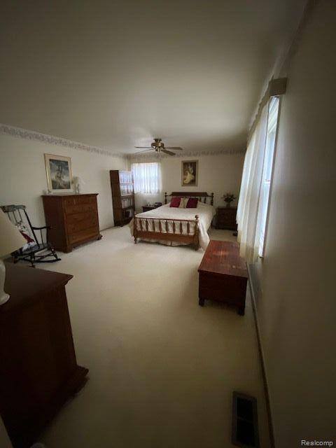 25249 Wykeshire Road Farmington Hills, MI 48336 - Photo 21 of 33
