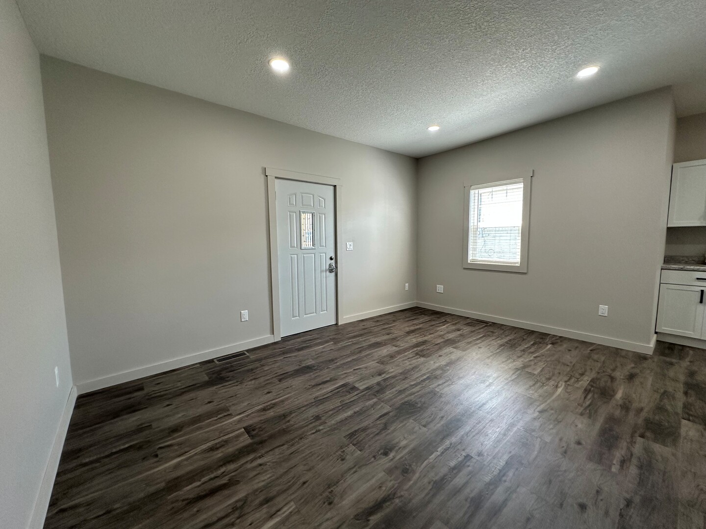 442 Ferry Road Miles, IA 52064 - Photo 3 of 17 Gallery Image 3