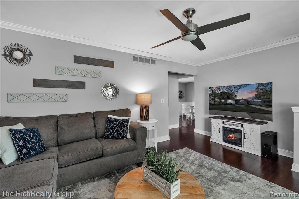 1576 Rustic Ridge Road Canton, MI 48188 - Photo 9 of 48