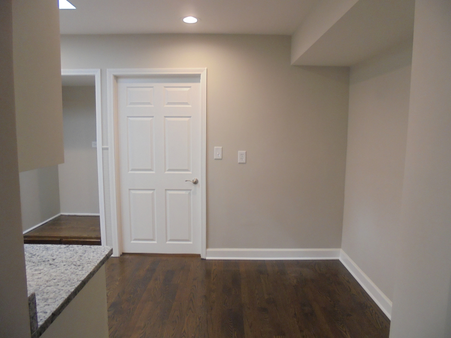 868 Jay Street Elgin, IL 60120 - Photo 17 of 26