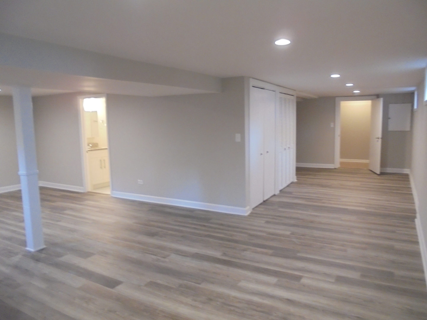 868 Jay Street Elgin, IL 60120 - Photo 18 of 26