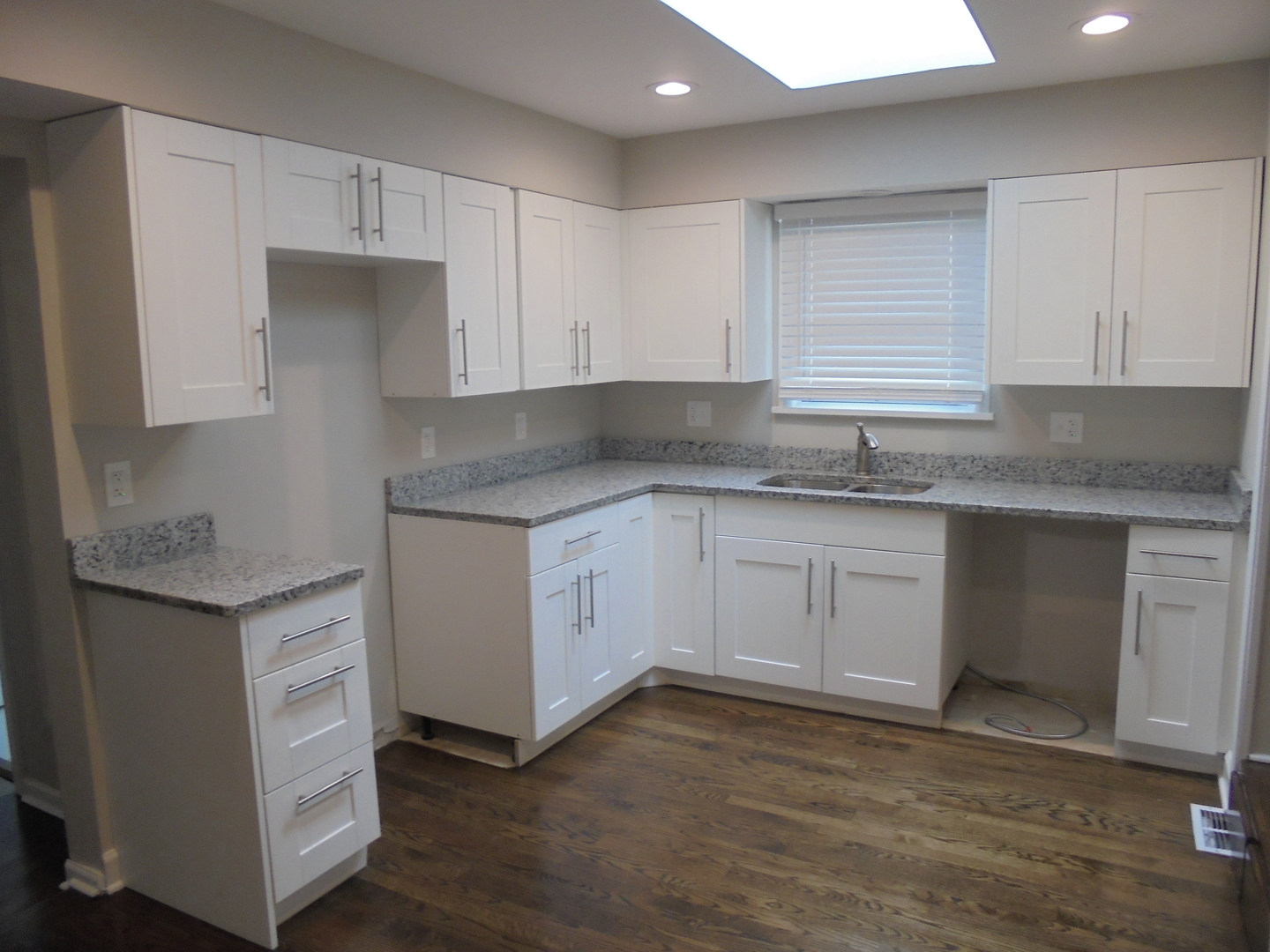 868 Jay Street Elgin, IL 60120 - Photo 6 of 26