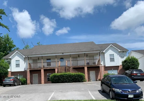 $1,450 | 10501 Blakewood Drive, Unit 6, Knoxville, TN 37922