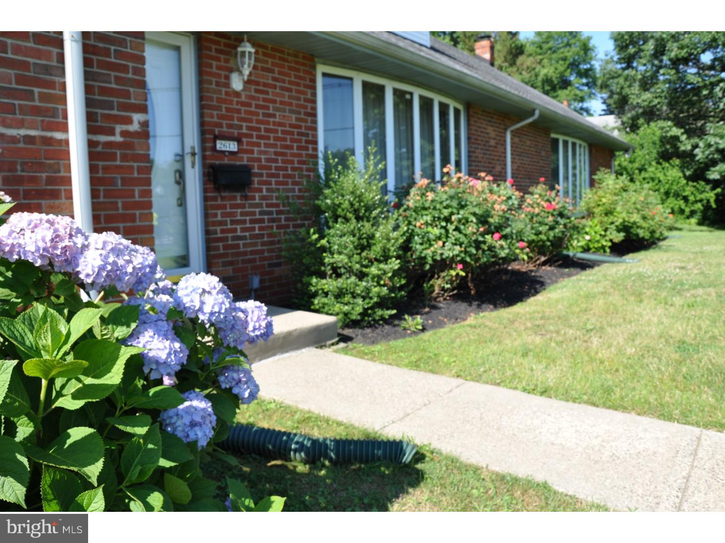2613 Riverton Road Cinnaminson, NJ 08077 - Photo 3 of 25 Gallery Image 3