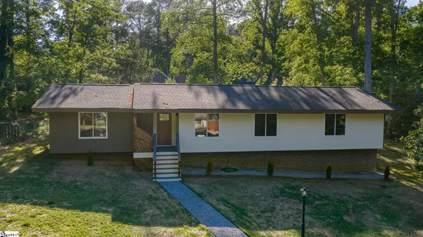 $349,999 | 105 Canebrake Lane, Simpsonville, SC 29681