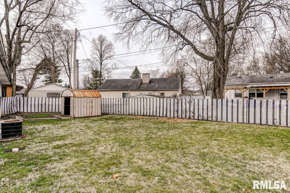 1921 Greentree Road Springfield, IL 62703 - Photo 18 of 19
