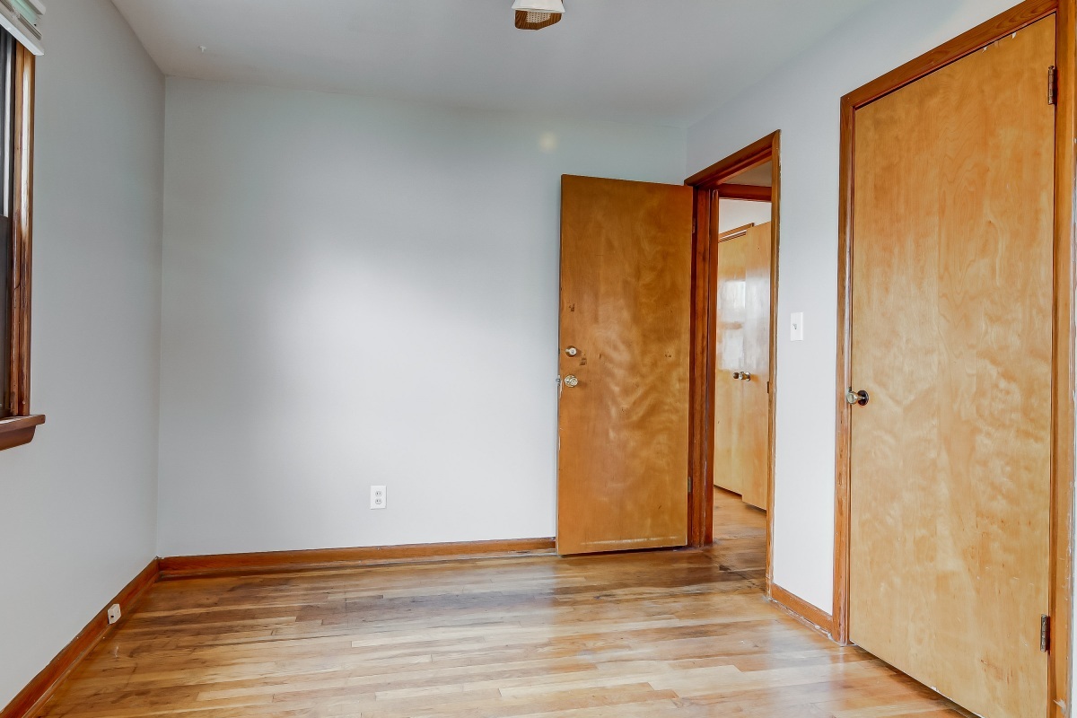1921 Greentree Road Springfield, IL 62703 - Photo 9 of 19