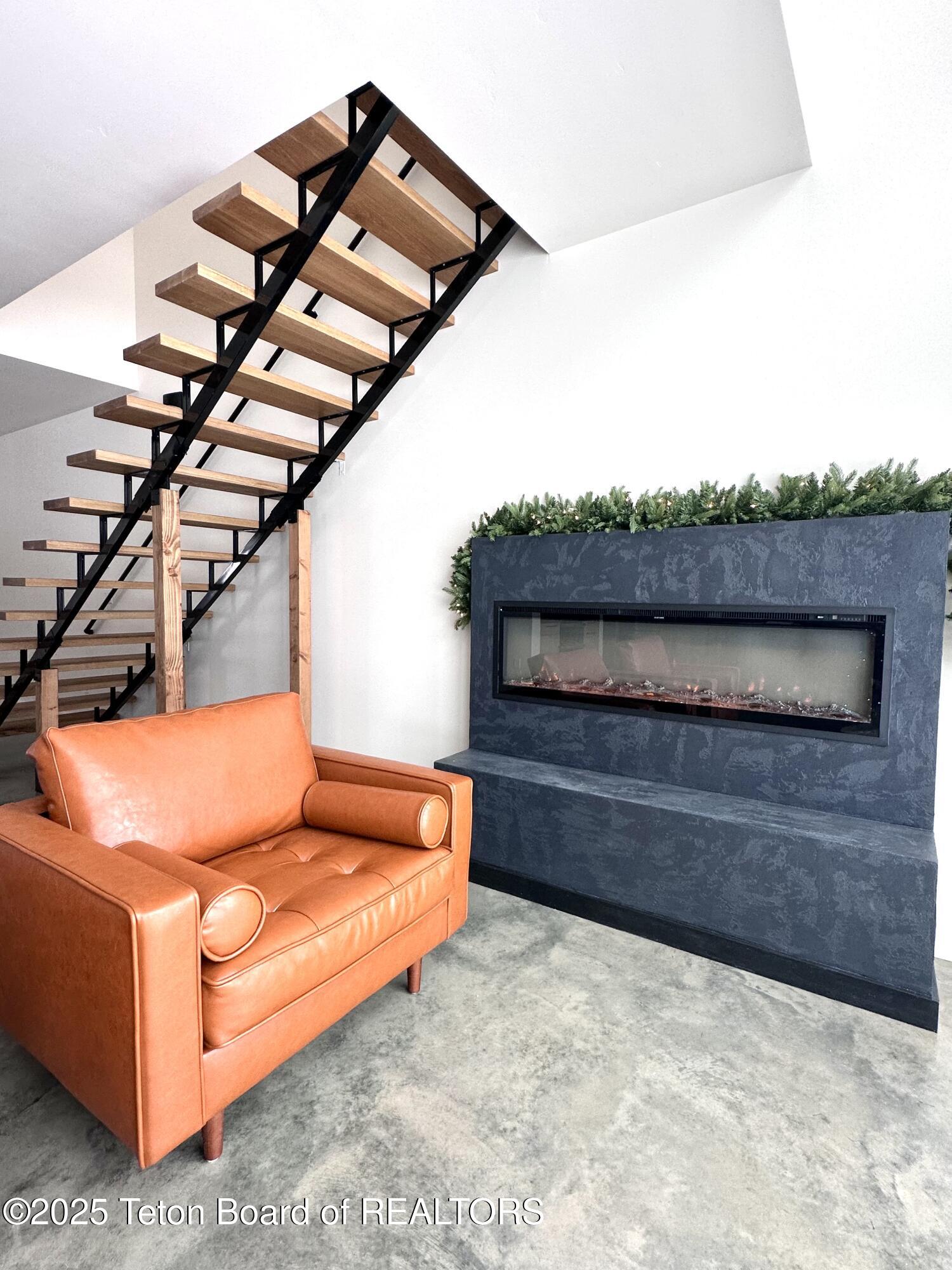 115 Spike Loop Etna, WY 83118 - Photo 13 of 63 IMG_7355