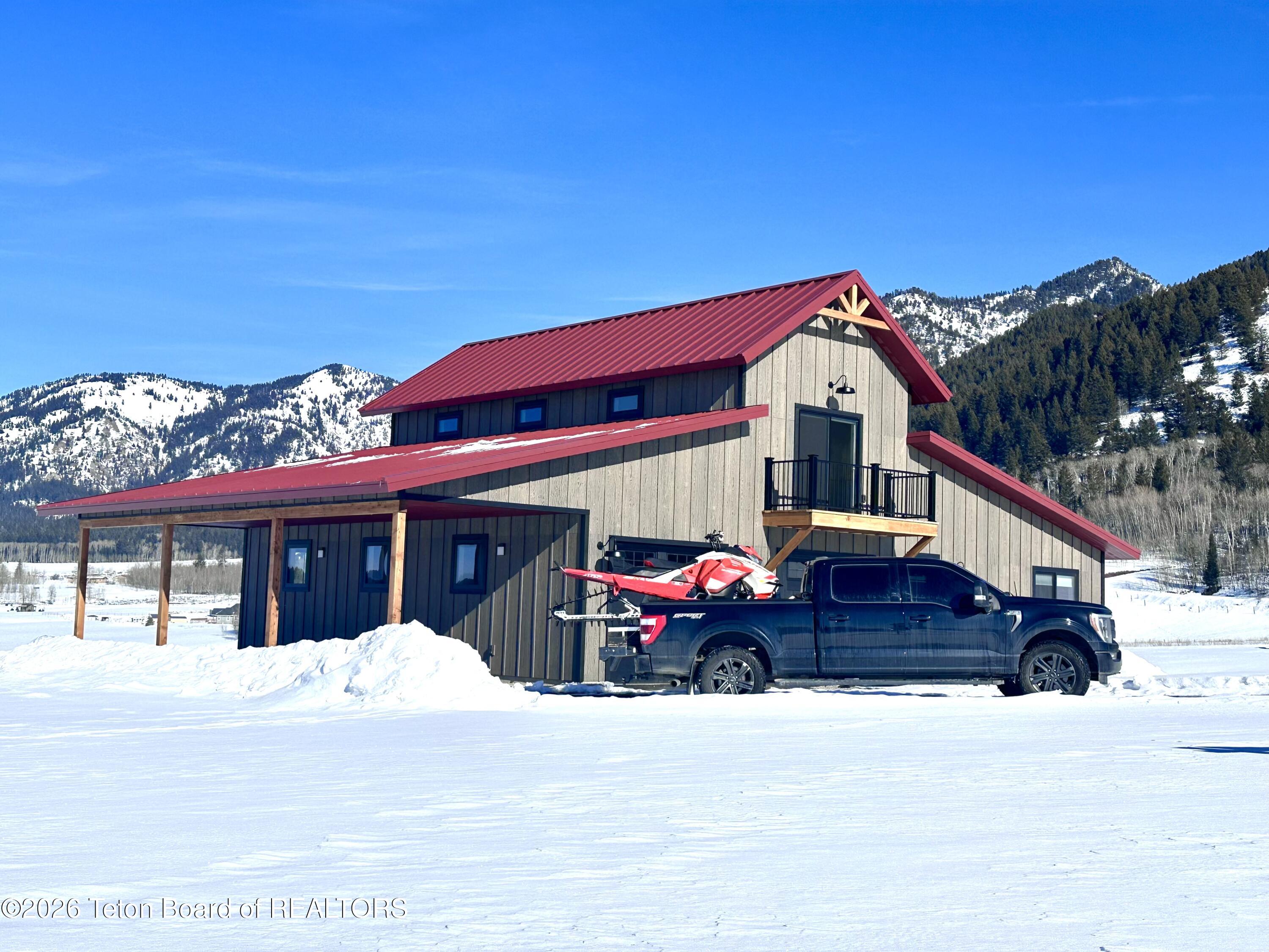 115 Spike Loop Etna, WY 83118 - Photo 2 of 72 IMG_8278