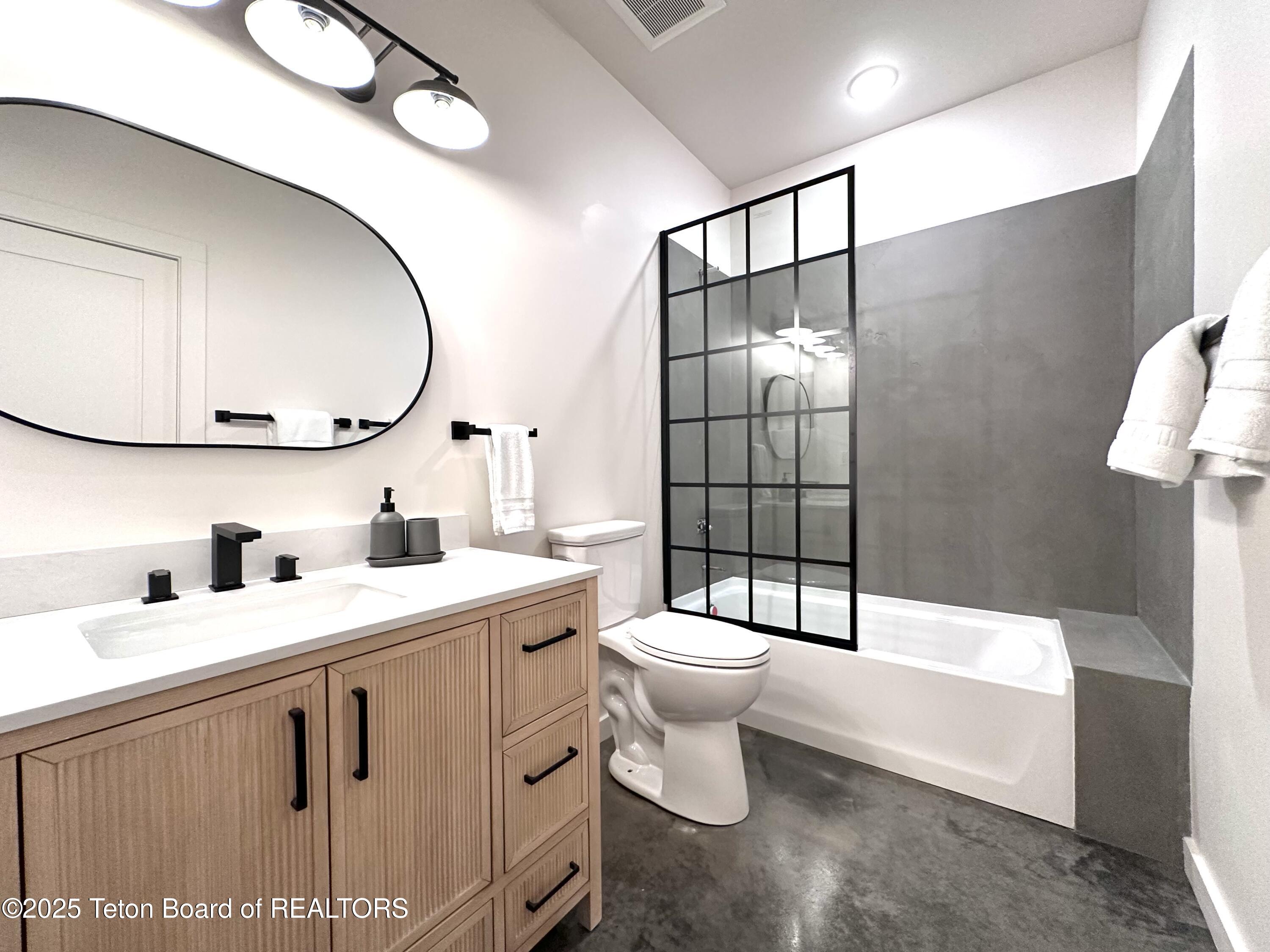 115 Spike Loop Etna, WY 83118 - Photo 31 of 72 IMG_7074