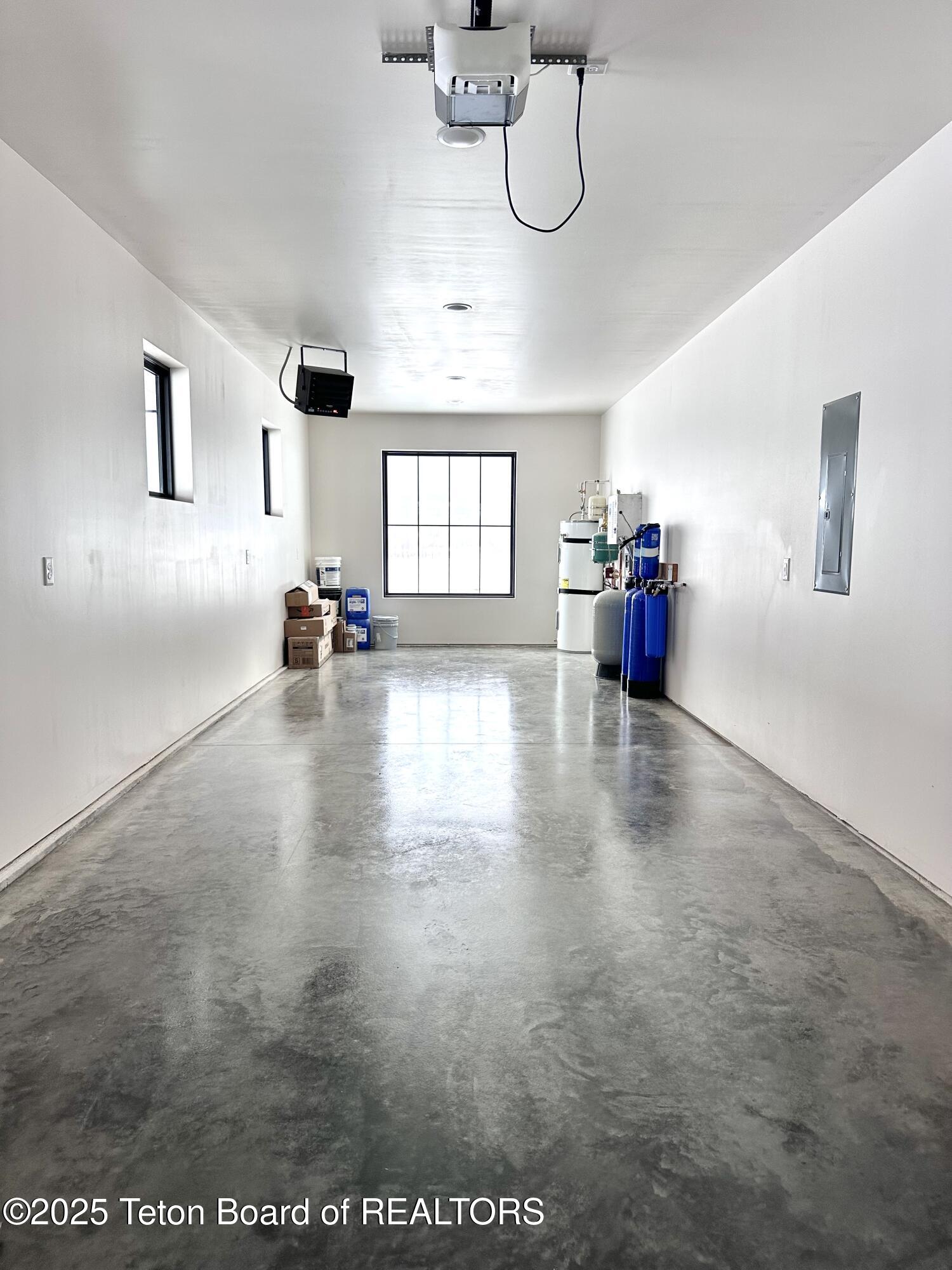 115 Spike Loop Etna, WY 83118 - Photo 43 of 63 IMG_7161