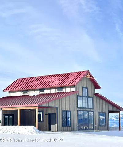 $1,100,000 | 115 Spike Loop, Etna, WY 83118