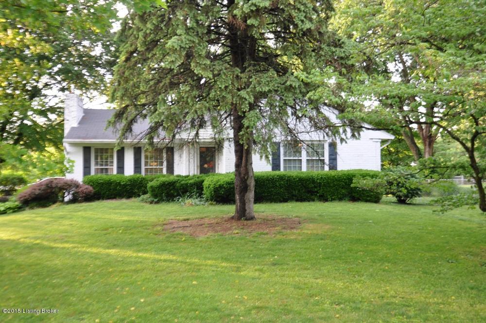 231 Woodcleft Road Louisville, KY 40222 - Photo 2 of 21 DSC_0418