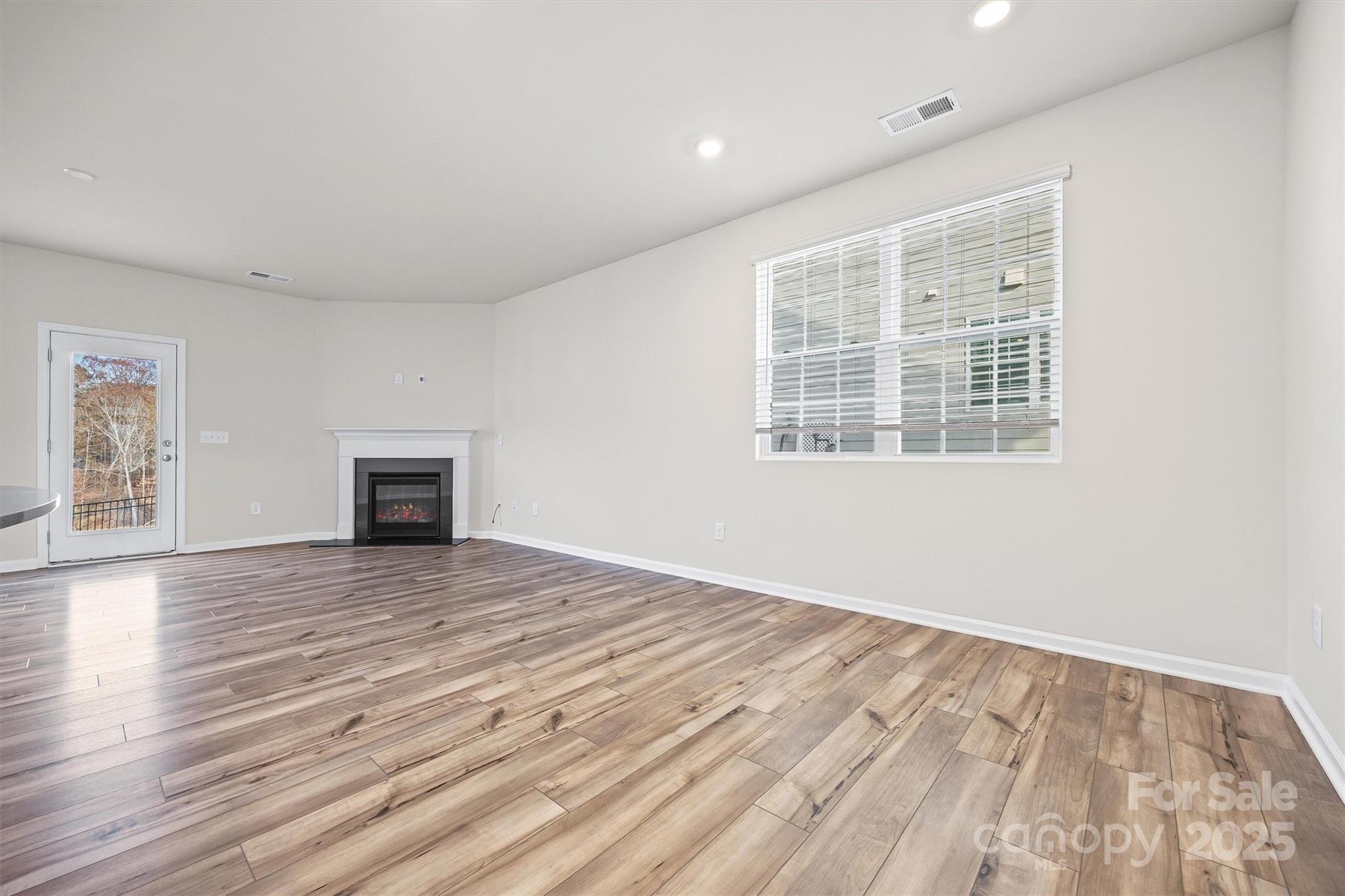 5038 Moss Pne Way Fort Mill, SC 29708 - Photo 4 of 25