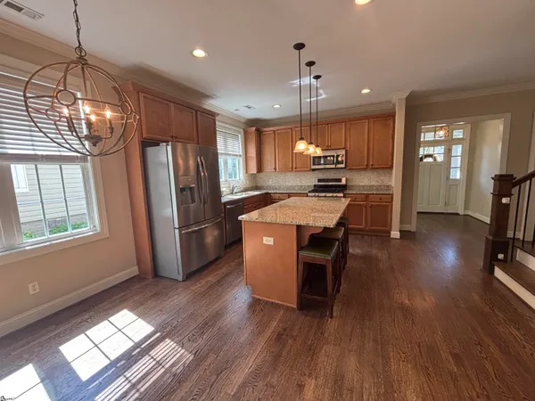 $3,600 | 108 Arlington Avenue, Greenville, SC 29601