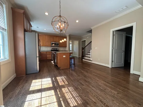 $3,600 | 108 Arlington Avenue, Greenville, SC 29601