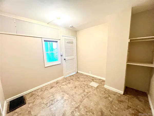 $1,800 | 30 Knapp Avenue, Middletown, NY 10940