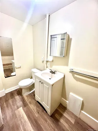 $1,800 | 30 Knapp Avenue, Middletown, NY 10940