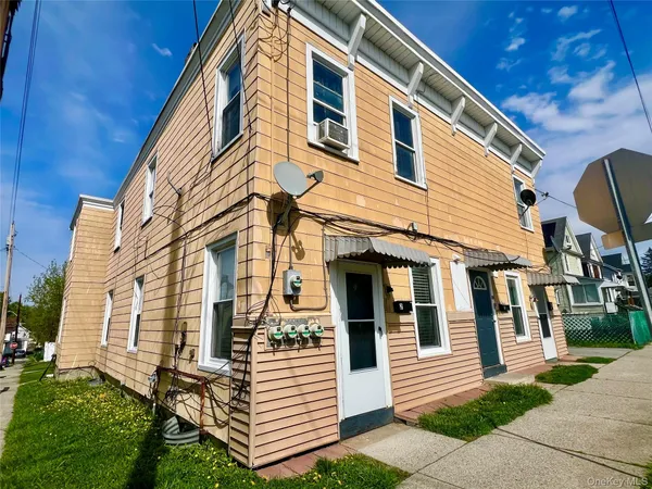 $1,800 | 30 Knapp Avenue, Middletown, NY 10940