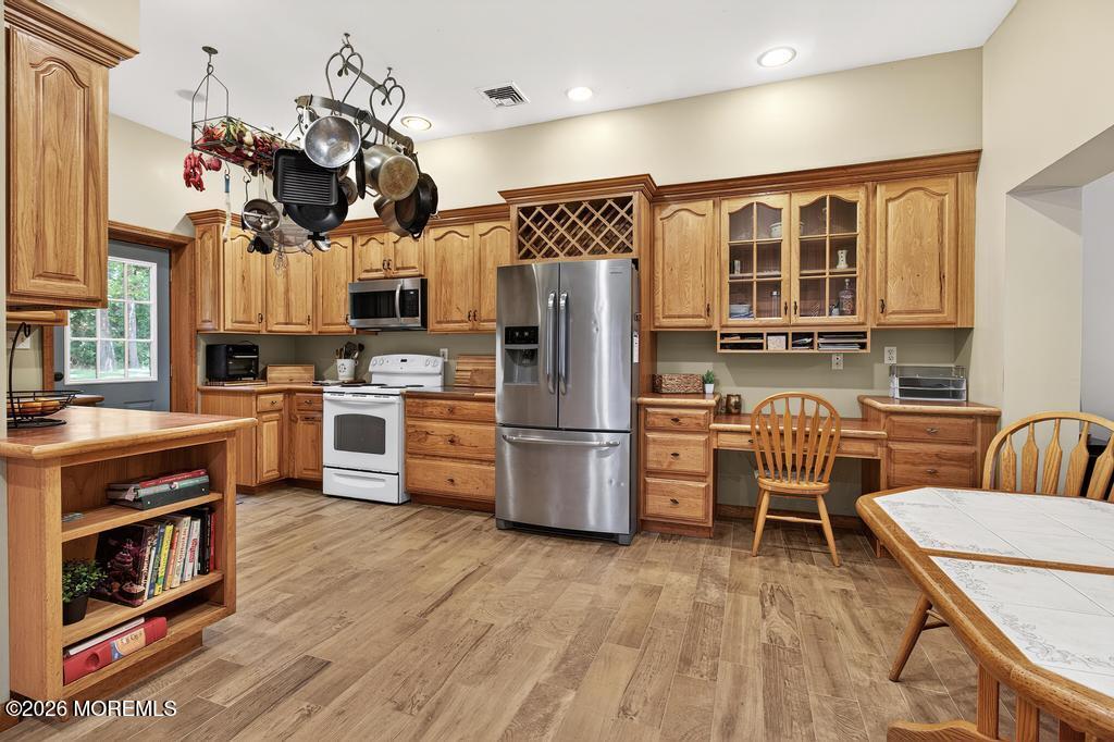 322 Kent Road Howell, NJ 07731 - Photo 21 of 53 Kitchen