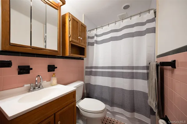 $399,000 | 6 Gale Drive, Poughkeepsie, NY 12603
