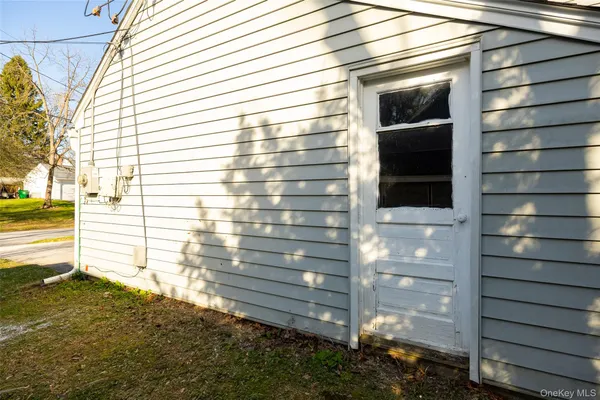 $399,000 | 6 Gale Drive, Poughkeepsie, NY 12603