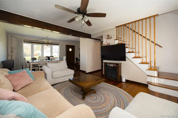 $399,000 | 6 Gale Drive, Poughkeepsie, NY 12603