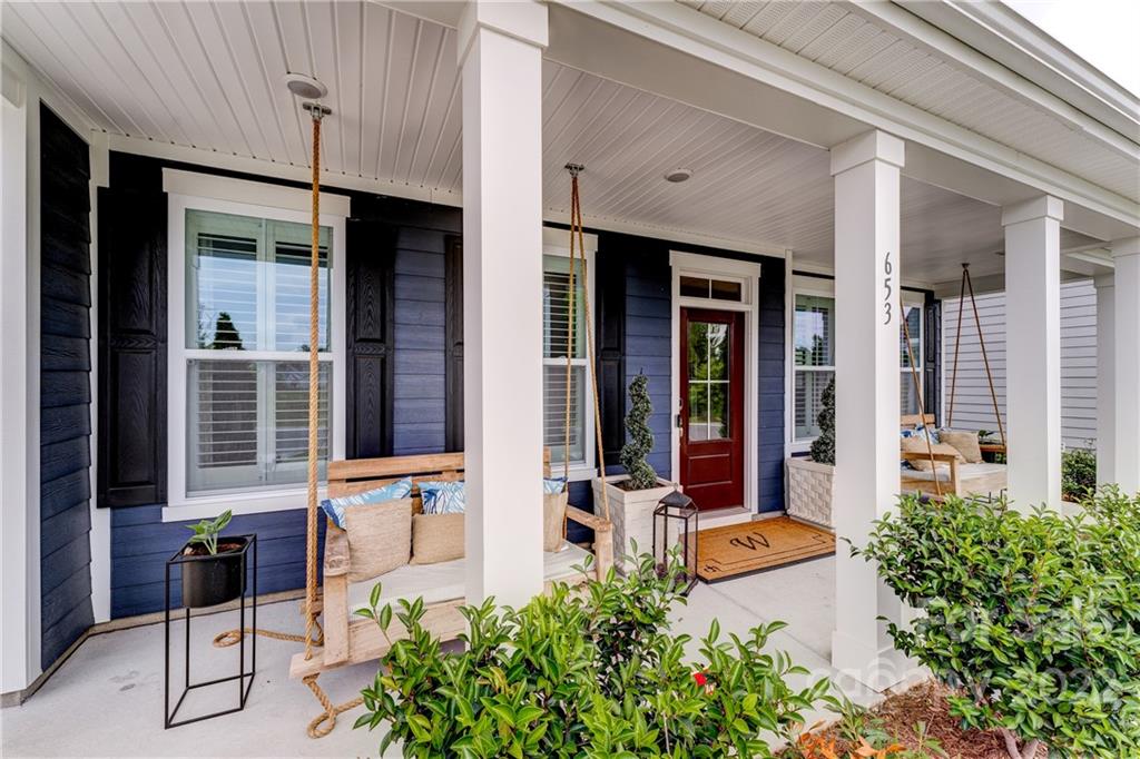 653 Crawfish Drive Fort Mill, SC 29708 - Photo 2 of 48 Gallery Image 2