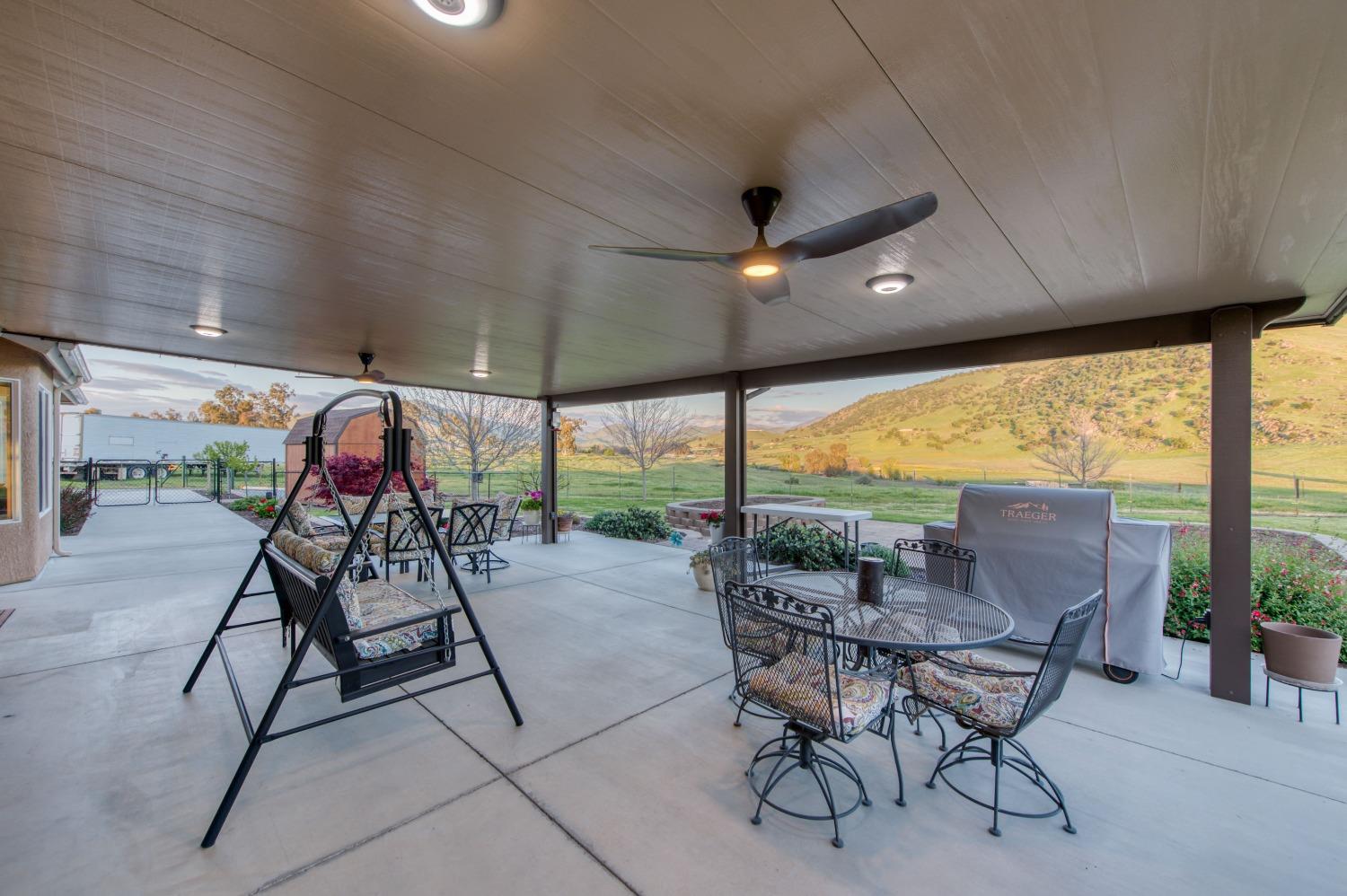 20431 Thermal Road Sanger, CA 93657 - Photo 30 of 88