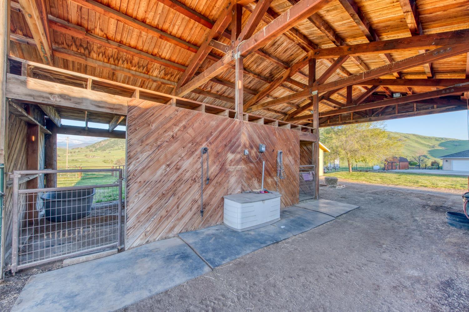 20431 Thermal Road Sanger, CA 93657 - Photo 45 of 88