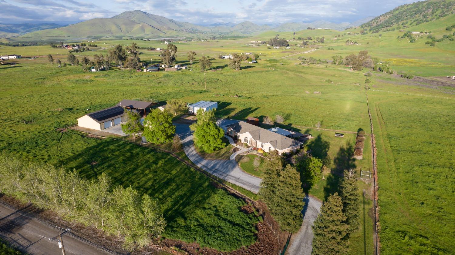 20431 Thermal Road Sanger, CA 93657 - Photo 75 of 88