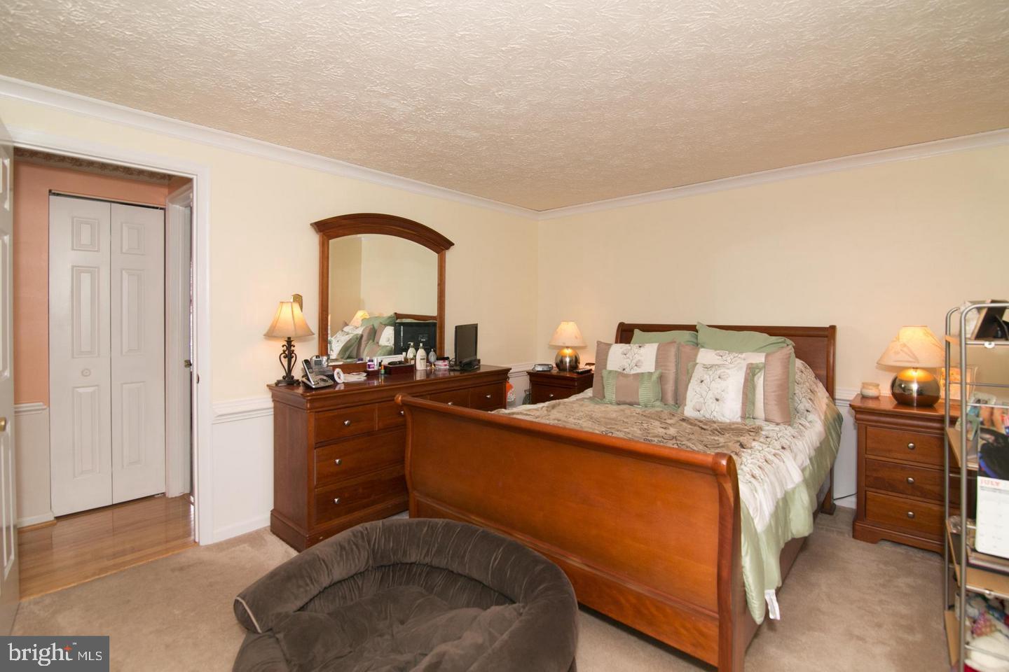 5804 Heming Avenue Springfield, VA 22151 - Photo 11 of 15