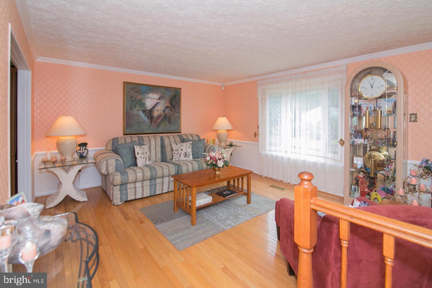 5804 Heming Avenue Springfield, VA 22151 - Photo 5 of 15