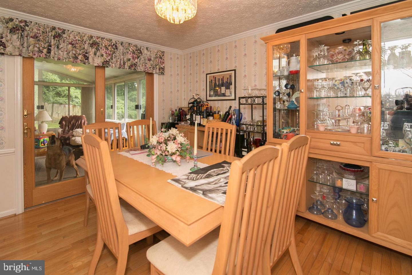 5804 Heming Avenue Springfield, VA 22151 - Photo 6 of 15
