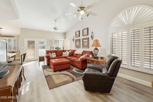 a view of livingroom with furniture