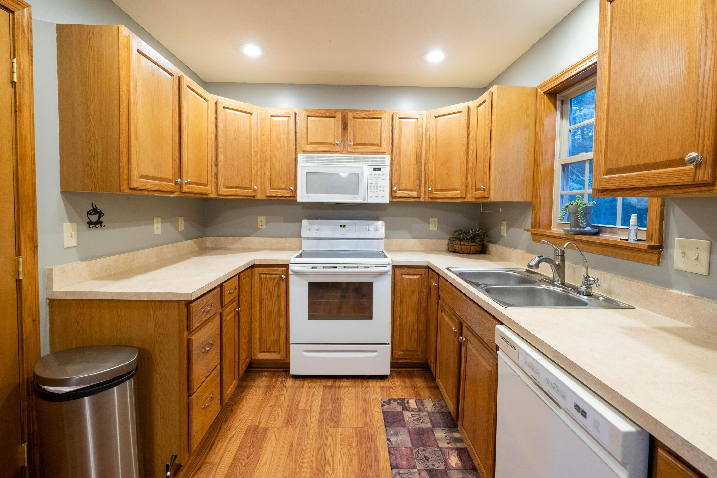 14474 Monroe Mills Road Howard, OH 43028 - Photo 8 of 27