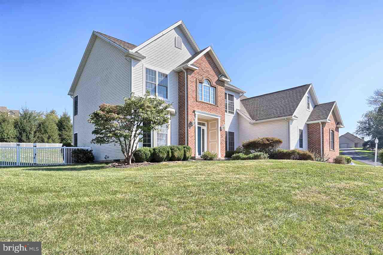 228 Willis Road Etters, PA 17319 - Photo 1 of 25 Gallery Image 1