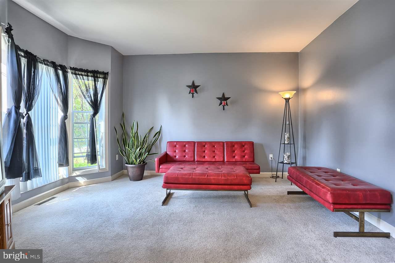 228 Willis Road Etters, PA 17319 - Photo 7 of 25 Gallery Image 7